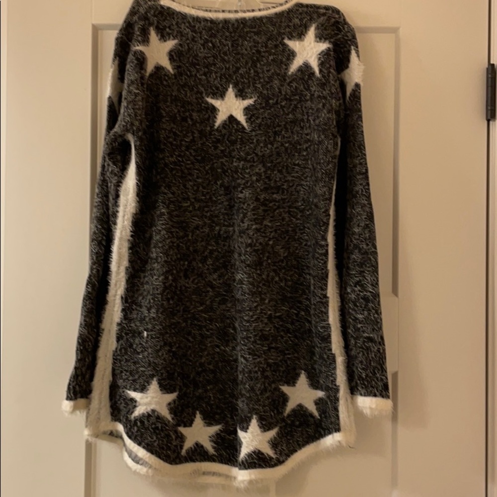 Sweater - Picture 3 of 4